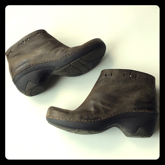 Patagonia Shoes - Women’s Patagonia brown leather ankle booties 5.5